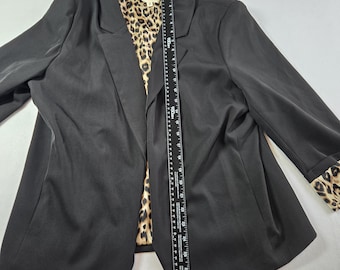 Schwarzer Blazer mit Leoparden Print Futter Size 2X