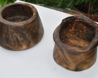 2 Red  Oak small bowls/ash trays
