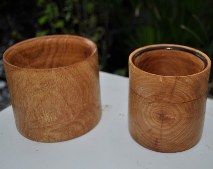 2 Elm  small bowls/ash trays pencil holders