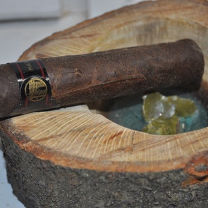 cigar ashtray, oak live edge CrazyBearUSA