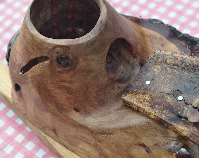 Cigar ash tray holder. Burl live edge