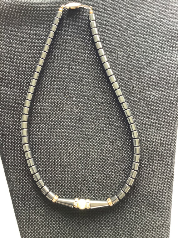 Choker style necklace with Smokey black beads, pea