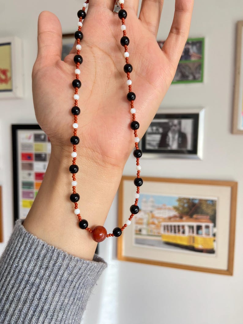 Repetaing Pattern Shells Days of Wine and Roses | Black Stone, Nanhong Agate, White Shell ...