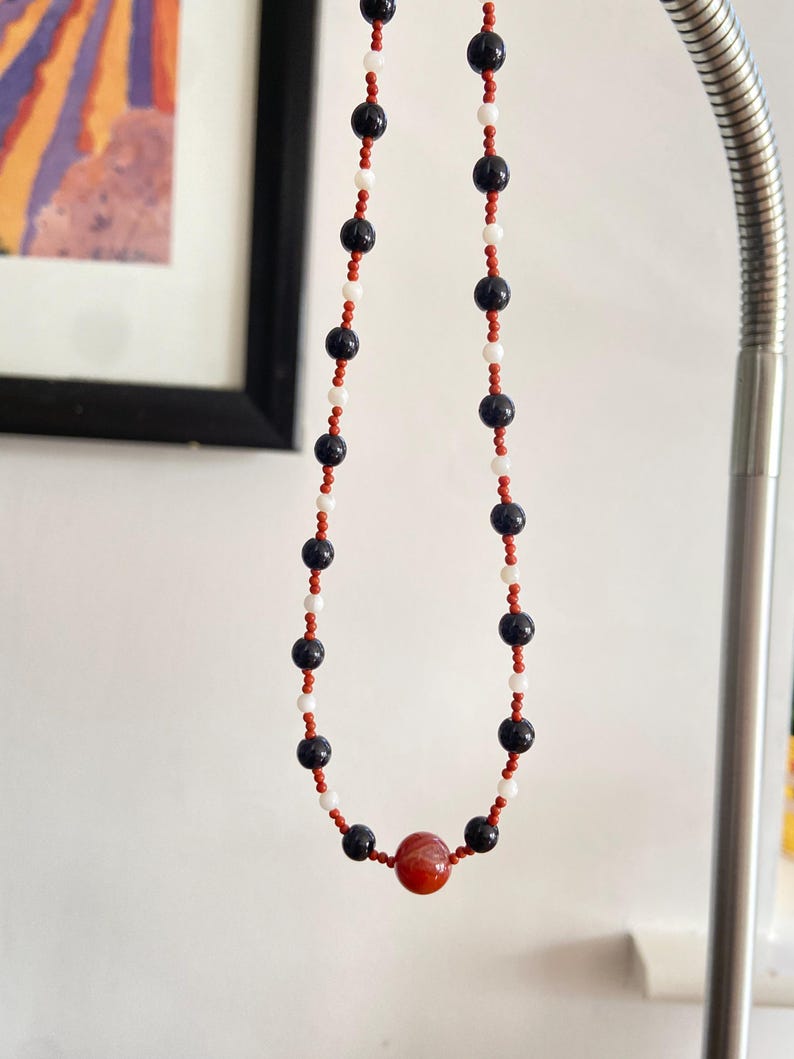 Repetaing Pattern Shells Days of Wine and Roses | Black Stone, Nanhong Agate, White Shell ...