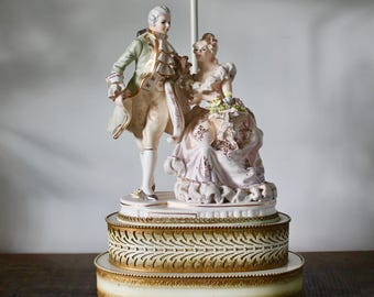 Victorian style couple, Porcelain figurine lamp