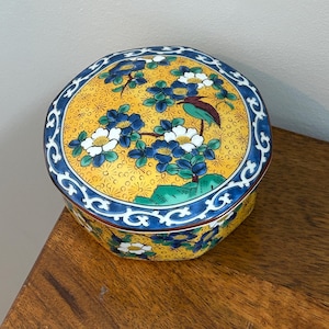 Japan Vintage Fruit Ashtray,/ Ceramic Hand Painted /japan Fruit
