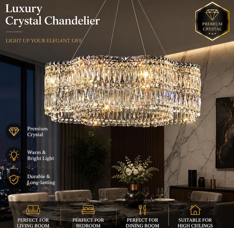 Op de afbeelding: Een ronde, meerlaagse kristallen kroonluchter met talloze heldere, gefacetteerde glazen prisma's die aan een frame hangen. Het armatuur straalt een warm, helder licht uit en cre&euml;ert een sprankelend effect. Tekst: Luxury Crystal Chandelier.