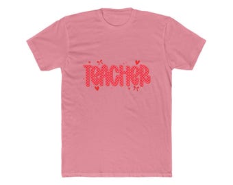-shirt avec lettrage de script pour professeur | T-shirt rose doodle coeur pour professeur