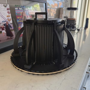 Conformeur de style vintage avec formillon assorti pour la confection de chapeaux