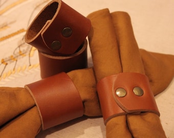 Made in USA: Set of 4 All Leather Napkin Rings - Classy and minimalist - light brown leather
