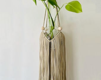 Linea in Alabaster Sand – Large Fiber Art Plant Hanger, Modern Plant Pocket, Minimalist Ceiling Statement Decor