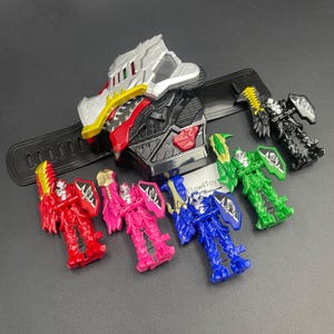Power Rangers Dino Fury Morpher Elektronisk Rollspelsleksak med Nycklar Japansk Ver.