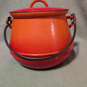 Crucible Bean Pot