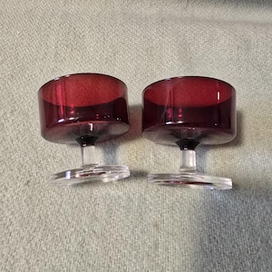 Vintage Luminarc Cavalier Ruby Red Champagne Coupes Set of 6 Perfect Condition Plus 2 Chipped Bonus Sherbet Glasses 1970s French Glassware