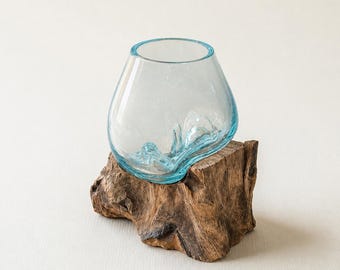 Vase en verre soufflé sur bois flotté – Pièce décorative artisanale inspirée de l'océan