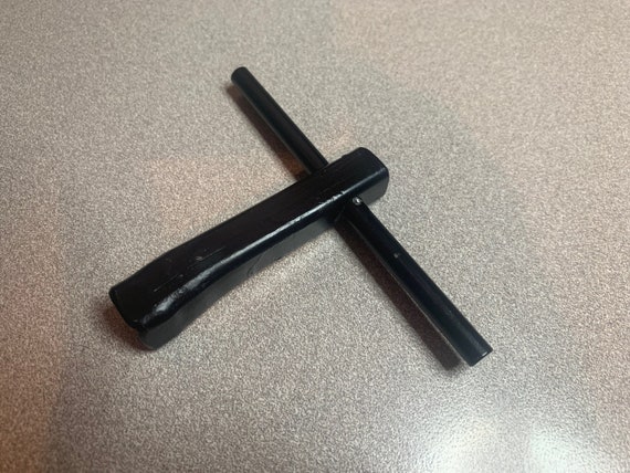 Wrench for 2024 square head bolt