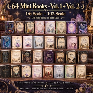 Può includere: Una collezione di 64 libri in miniatura in scala 1:6 e 1:12, con vari titoli come Art Color Magic, Salt Magic e Rune Magic. I libri sono disposti su gradini di legno e presentano copertine illustrate e colorate con temi mistici.