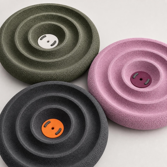QuietTide Incense Dish, close-up grouping of Moss and Stone, Sakura Dusk, and Charcoal Citrus colorways