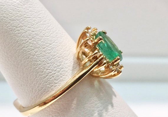 Emerald and Diamond Ring in 14K Gold, Emerald and… - image 5