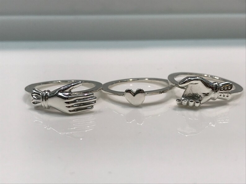 Large Holding Hands Ring Handmade in Sterling Silver, Hands, Holding Hands, Love, Unity, Hold My Hand, My Hand In Yours, Fede Gimmel image 6
