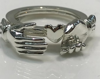 Large Holding Hands Ring Handmade in Sterling Silver, Hands, Holding Hands, Love, Unity, Hold My Hand, My Hand In Yours, Fede Gimmel