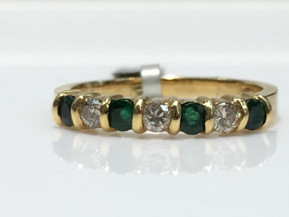 Emerald and Diamond Ring in 14K Gold, Emerald and… - image 1