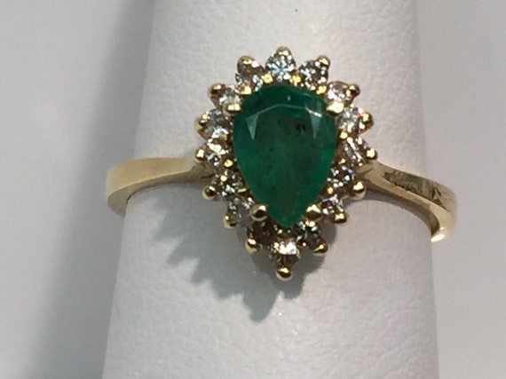 Emerald and Diamond Ring in 14K Gold, Emerald and… - image 1