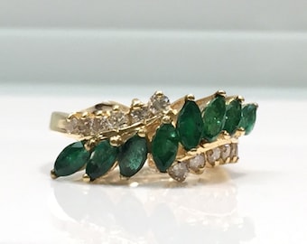 Emerald and Diamond Ring in 14K Gold, Emerald and Diamond Ring in Gold, Vintage Emerald and Diamond Ring in Yellow Gold, Emerald and Diamond