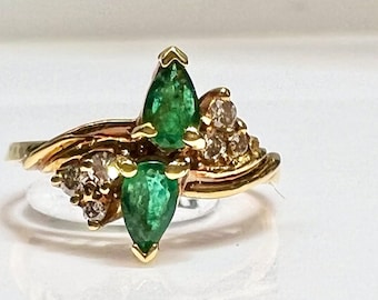 Emerald and Diamond Ring in 18K Gold, Vintage Emerald and Diamond Ring in Yellow Gold, Emerald and Diamonds, Emerald and Diamond Ring