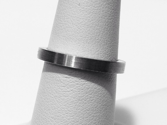 Handmade Vintage Wedding Band in 14K White Gold, … - image 1