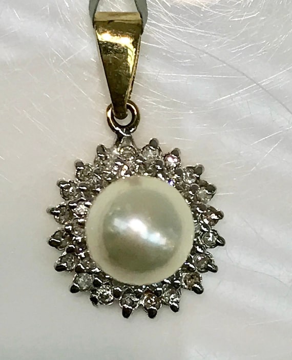 Diamond and Pearl Pendant in 14K Yellow Gold, Pea… - image 1