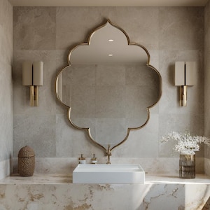 Specchio da ingresso di lusso marocchino, decorazione da parete in ottone realizzata a mano, specchio moderno di grande impatto.