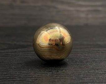 Sfera in acciaio Mokume Gane fatta a mano, parte antistress, decorazione da scrivania (19 mm)