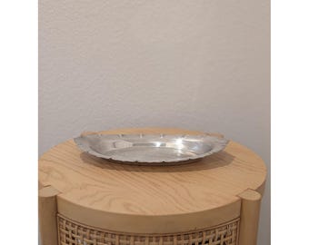 Vintage Oval Tray Scalloped Edge Decorative Catchall Dish Silver Tone