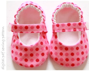 Baby Shoe Pattern - Classic Mary Janes - Sizes 1 to 5