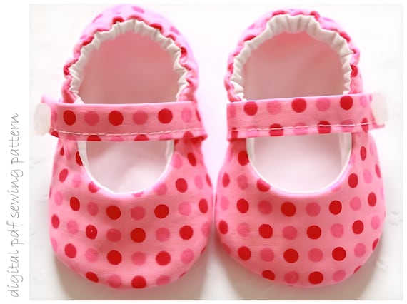 Baby Shoe Pattern - Classic Mary Janes - Sizes 1 to 5