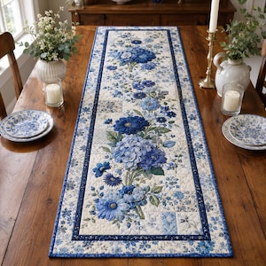 Chemin de table matelassé à motif d'hortensias bleus, linge de table à fleurs chinoises