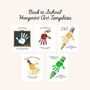 以下が含まれることがあります： Back to Schoolの手形アートテンプレート5枚セット。白、赤、黄、緑の手形が黒板、リンゴ、鉛筆、学校のベル、クレヨンのイラストに組み込まれており、Caroline Wigginsや2026といったテキストが記載されています。