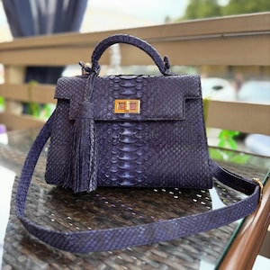 Borsa su misura in pelle di pitone: borsa a mano in pelle esotica nera.