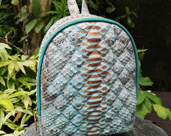 Zaino su misura in pelle di pitone: borsa in pelle esotica blu