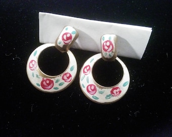 Vintage Screw Back Earrings - Vintage Earrings - Vintage Floral Earrings - Rose Like Earrings