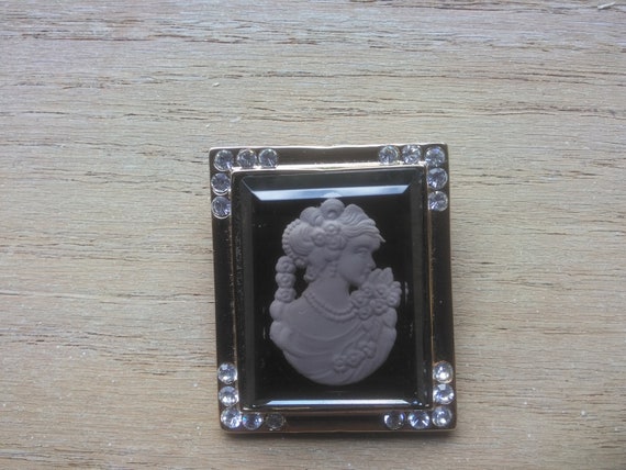 Vintage Cameo Pin - Vintage Pin - Cameo Pin with … - image 7