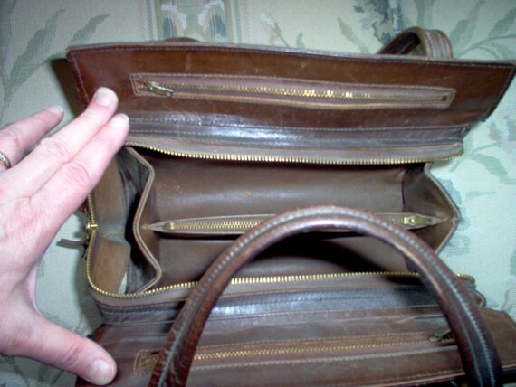 Vintage Hand Tooled Leather Purse - Purse - Leath… - image 5