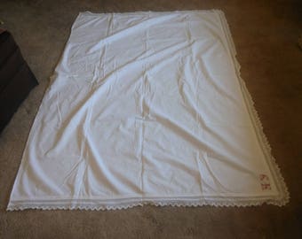 Vintage Daybed Cover - White Eyelet Daybed Cover - Beautiful Daybed Cover - Daybed Cover