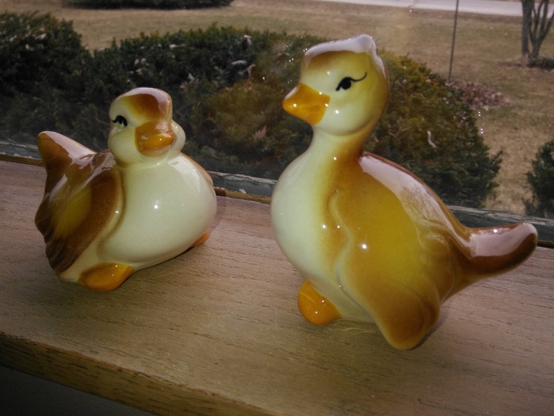 Vintage Pair of Duck Figurines Kay Finch Unmarked Kay Finch Figurines Duck Figurines Duck Statues Easter Decor Vintage Easter image 1