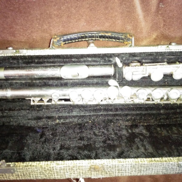 Vintage Gemeinhardt Flute  Manufactured by K.G. Geneinhardt Elkhart, In. In Original Case - ###REDUCED###