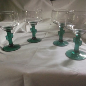 Vintage Set of Four Margarita Glasses - Cactus Glasses - Margarita Glasses - Green Stem Glasses - B42