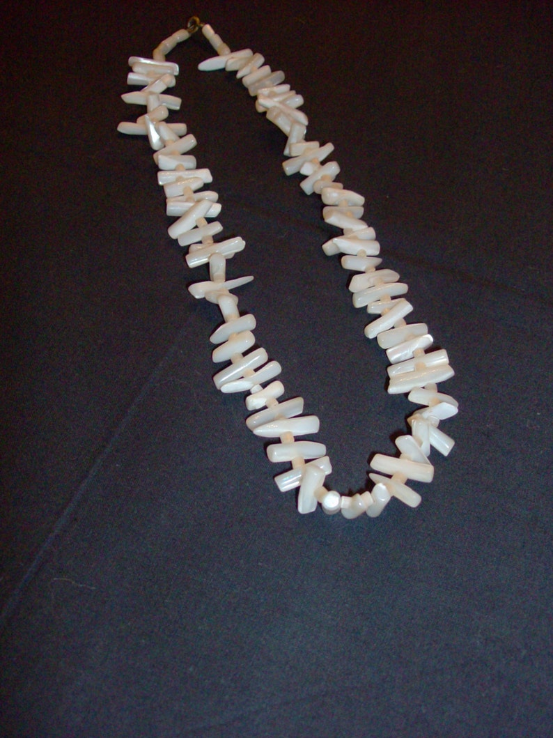 Vintage White Coral Necklace Vintage Necklace Vintage Etsy