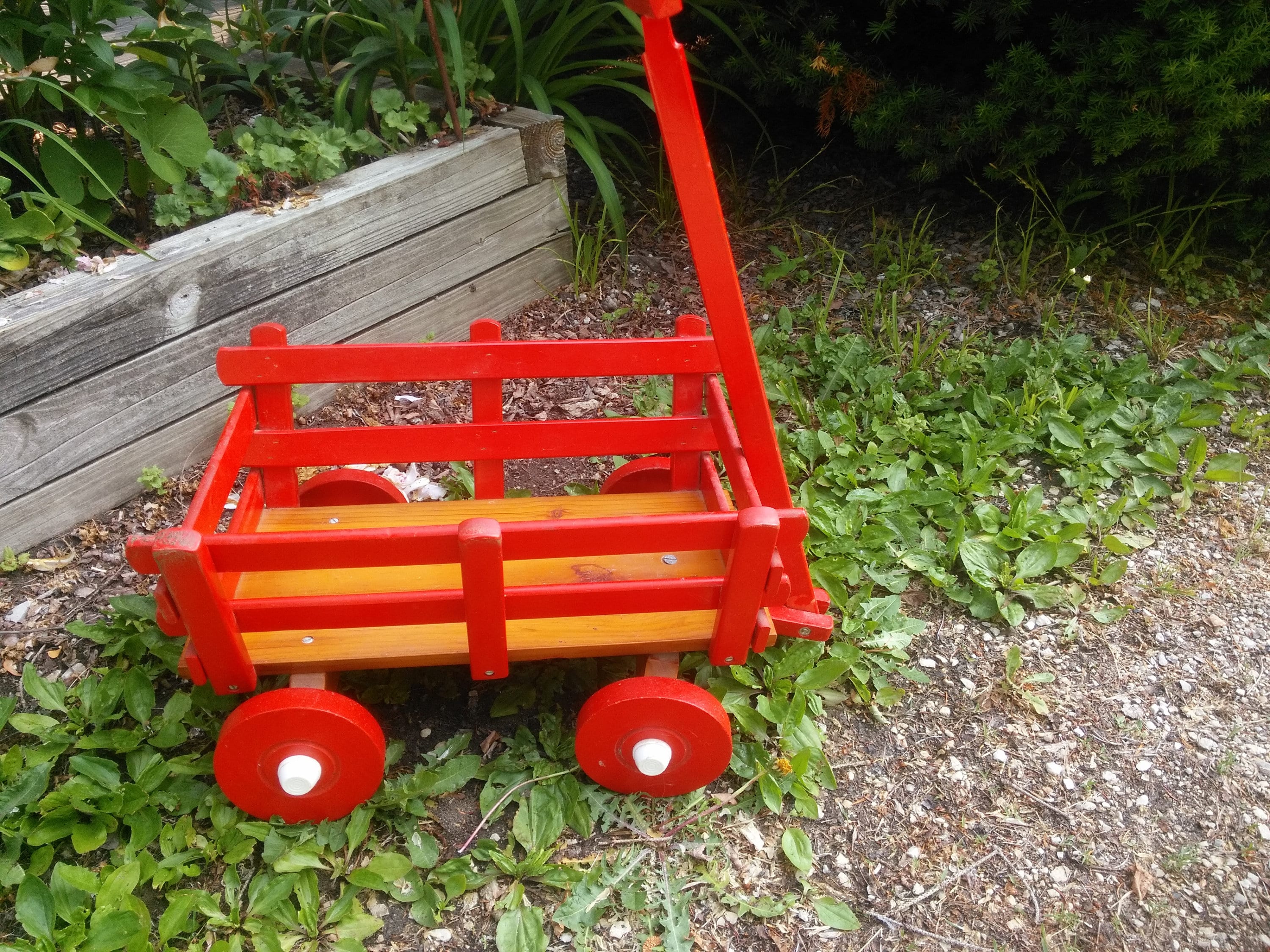 Red hotsell wooden wagon