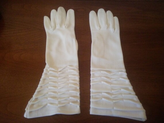 Vintage Gloves - Dress Gloves - Wedding Gloves - … - image 4